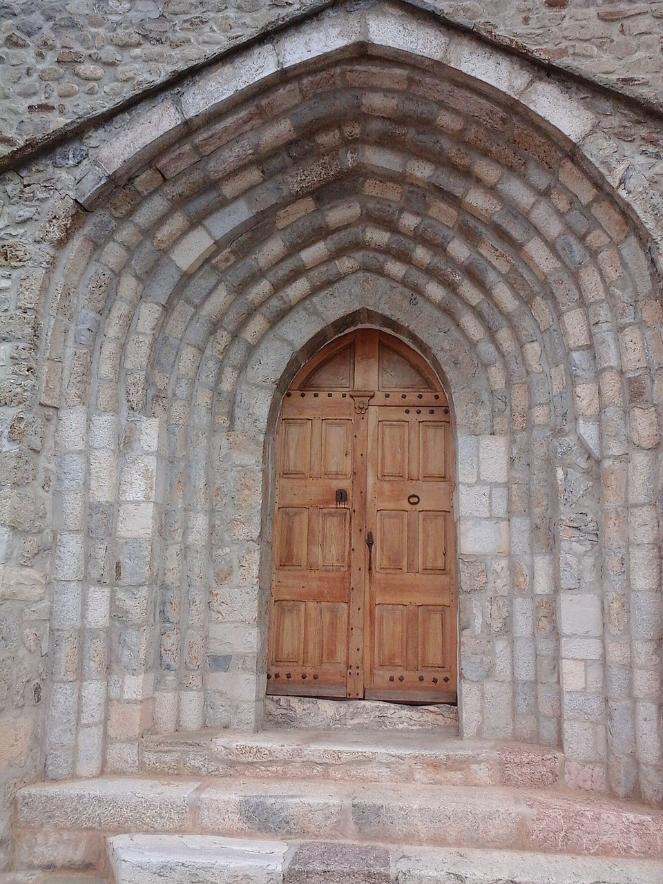 Porte de l'église du village