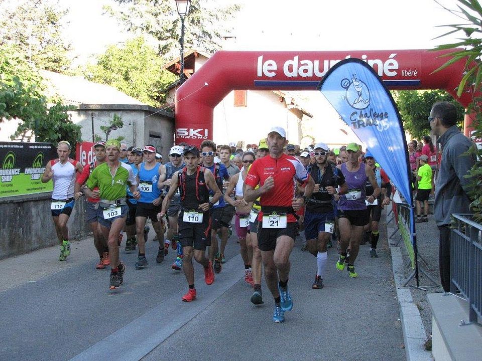 Châteauvieux Départ du trail annuel