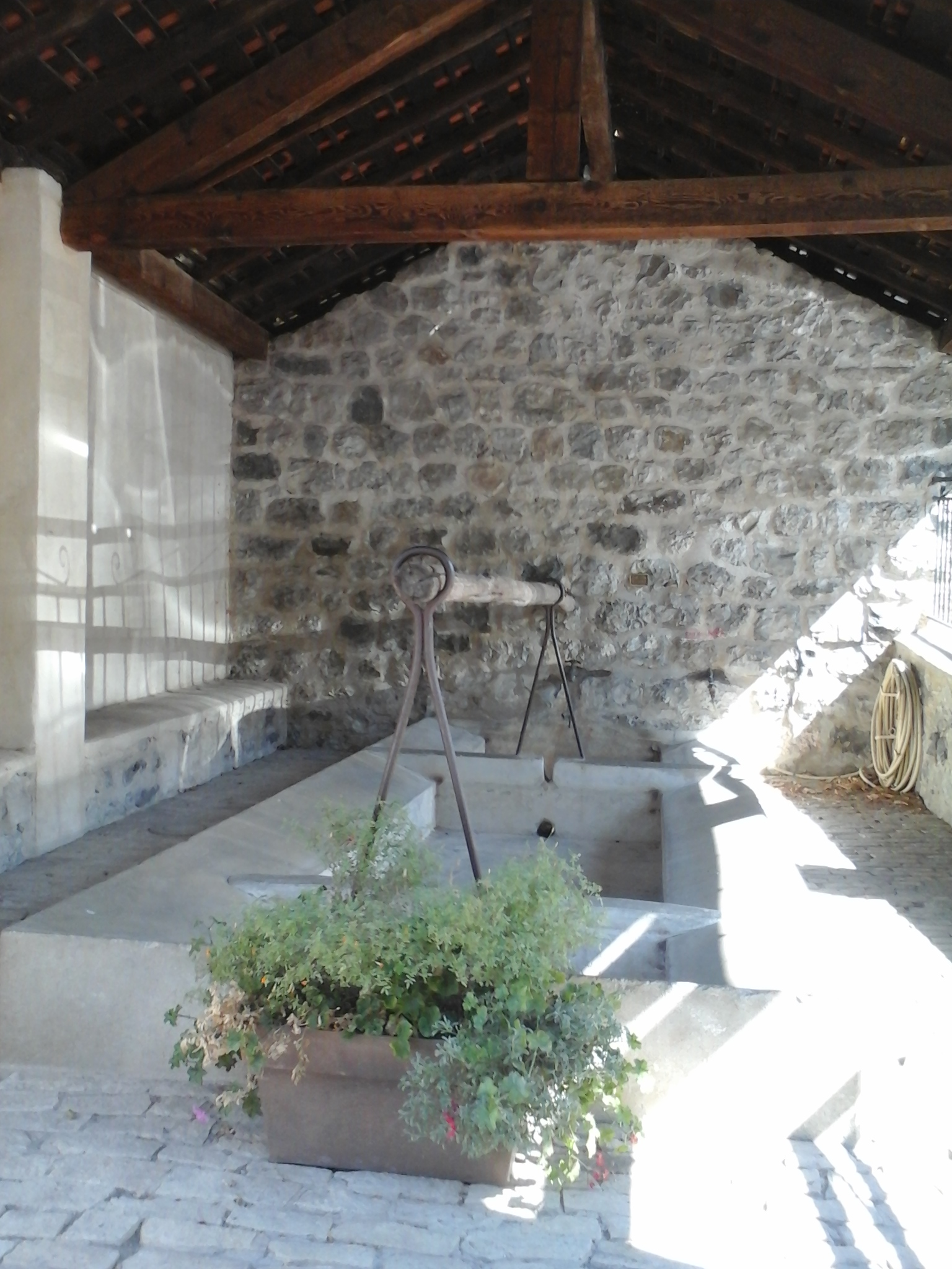 Claret Le vieux lavoir