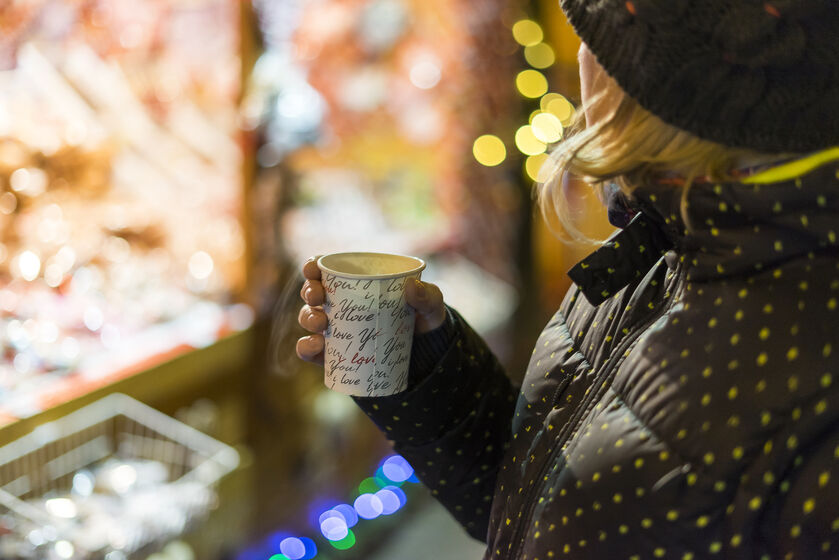 vin chaud et chocolats - © @freepik
